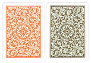 Cartas Copag 1546 con reversos en colores naranja y marrón, con diseño clásico ornamentado.